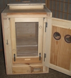 Gerstung-Beute: Ständerbeute, doppelwandig (Hochwabenbeute für 16 Rahmen) mit Doppelboden